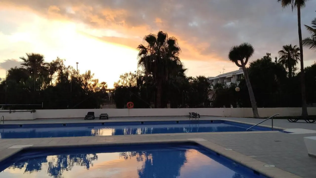 Paraiso Altemar, Duplex Las Americas contacts